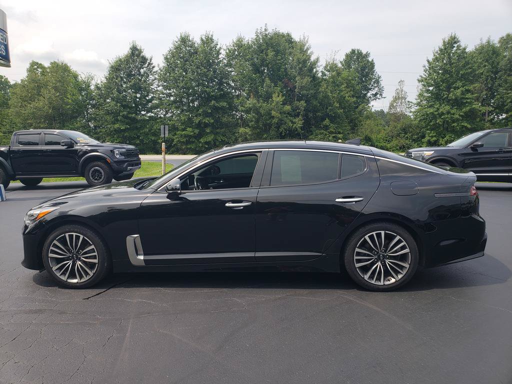 Used 2018 Kia Stinger Premium RWD image 9