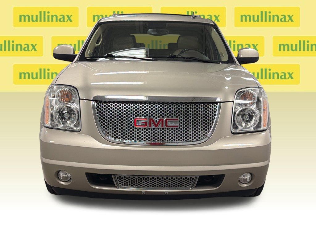 Used 2014 GMC Yukon Denali RWD image 5
