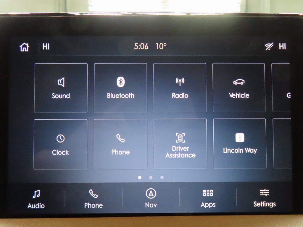 Used 2023 Lincoln Aviator Reserve w/ Equipment Group 201A image 20