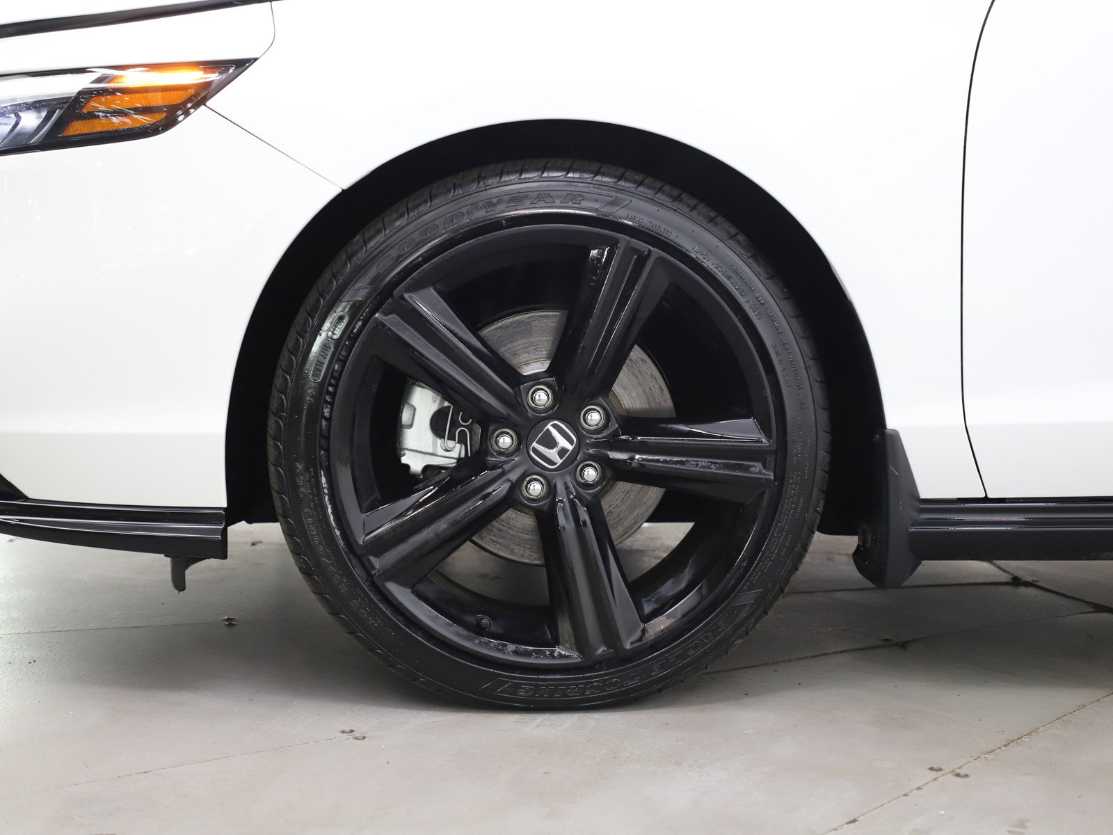 Used 2023 Honda Accord Sport image 28