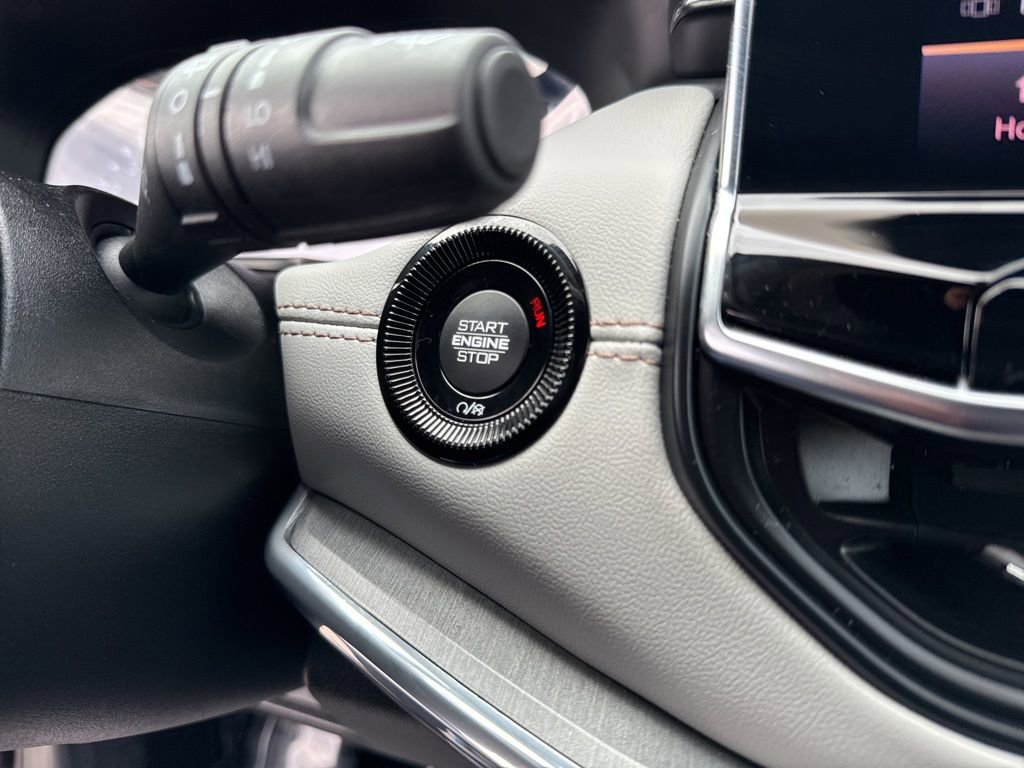 Certified 2024 Jeep Compass Limited image 15