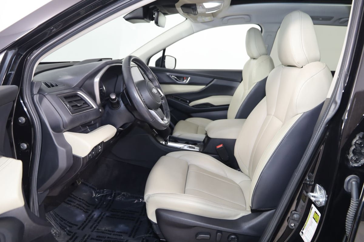 Used 2023 Subaru Ascent Limited w/ Technology Package AWD/4WD image 12