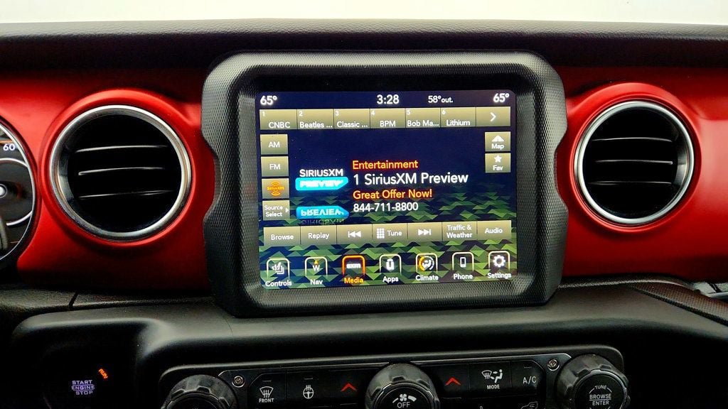 Used 2023 Jeep Wrangler Rubicon w/ LED Lighting Group AWD/4WD image 18
