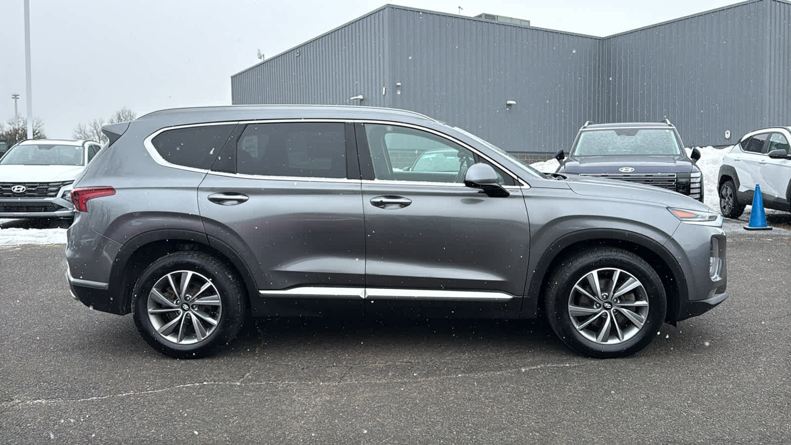 Used 2019 Hyundai Santa Fe SEL image 5