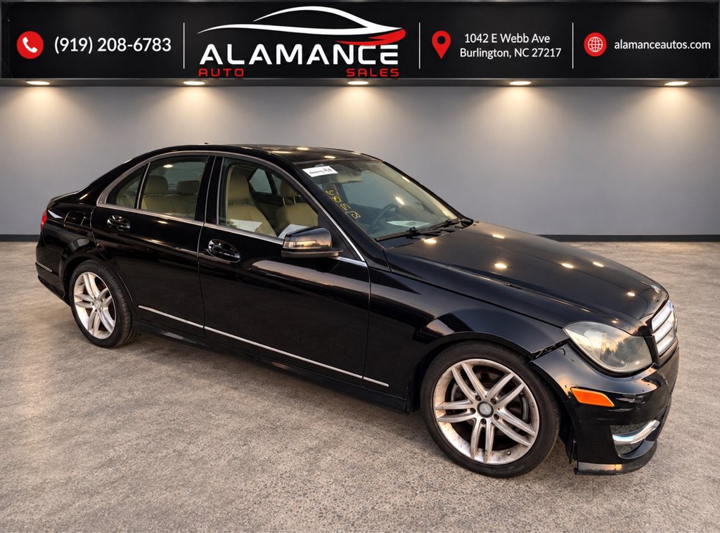 Used 2012 Mercedes-Benz C 300 4MATIC Sedan image 12