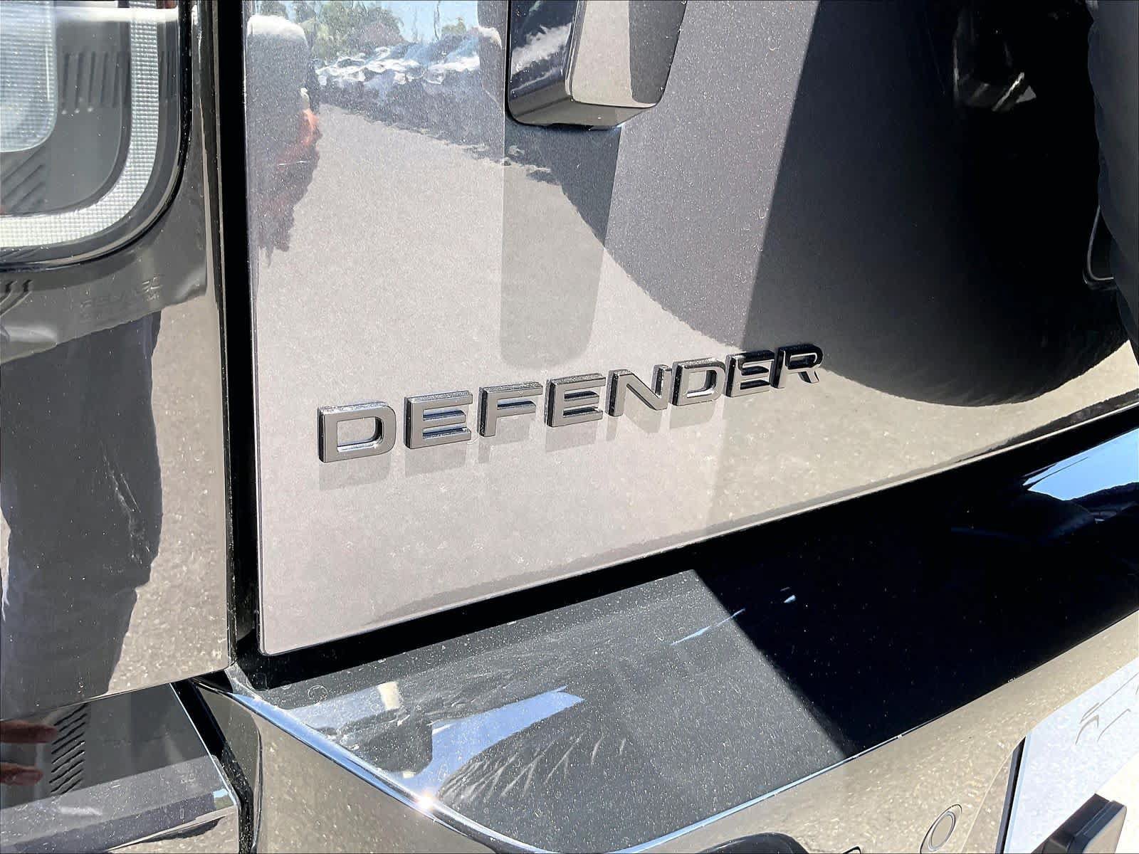 New 2026 Land Rover Defender 110 X-Dynamic SE AWD/4WD image 26