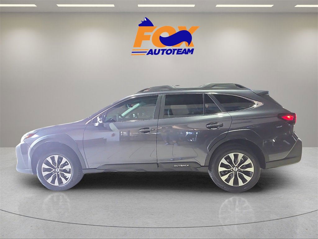Used 2025 Subaru Outback Limited image 2