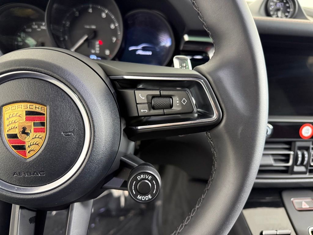 Certified 2026 Porsche Macan Turbo image 29