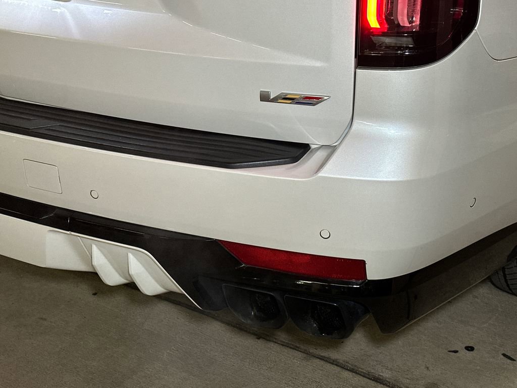 Used 2023 Cadillac Escalade ESV V image 5