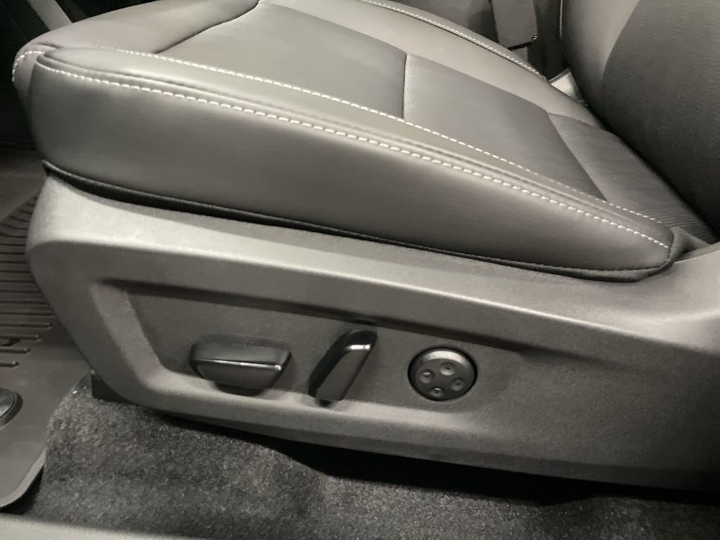 New 2026 Nissan Murano Platinum AWD/4WD image 12