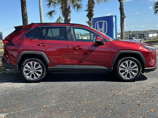 Used 2023 Toyota RAV4 XLE Premium image 2