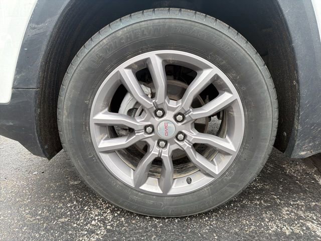 Used 2024 GMC Terrain SLT image 9