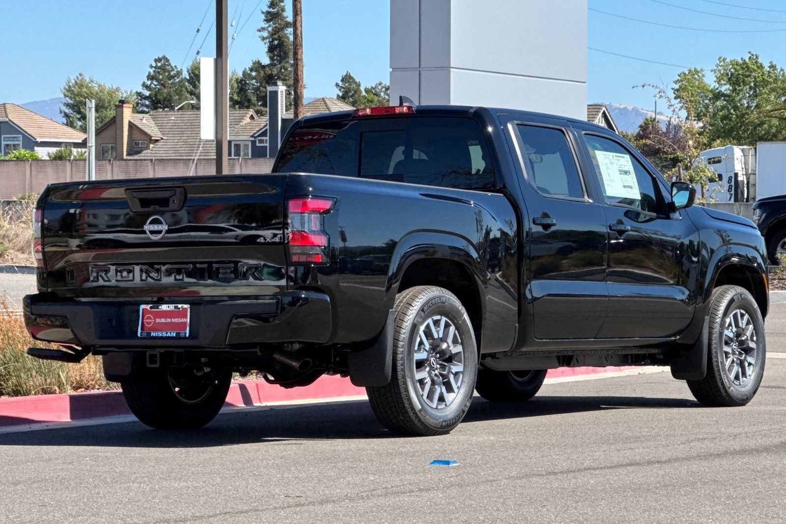New 2026 Nissan Frontier SV w/ Tow Package AWD/4WD image 4
