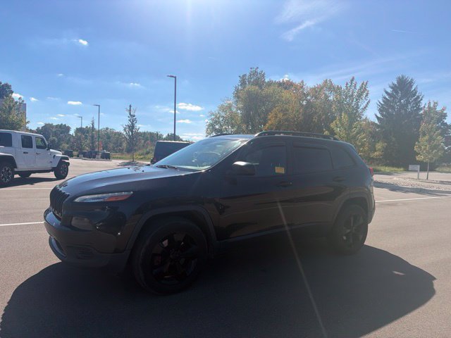 Used 2016 Jeep Cherokee Sport w/ Cold Weather Group AWD/4WD image 3