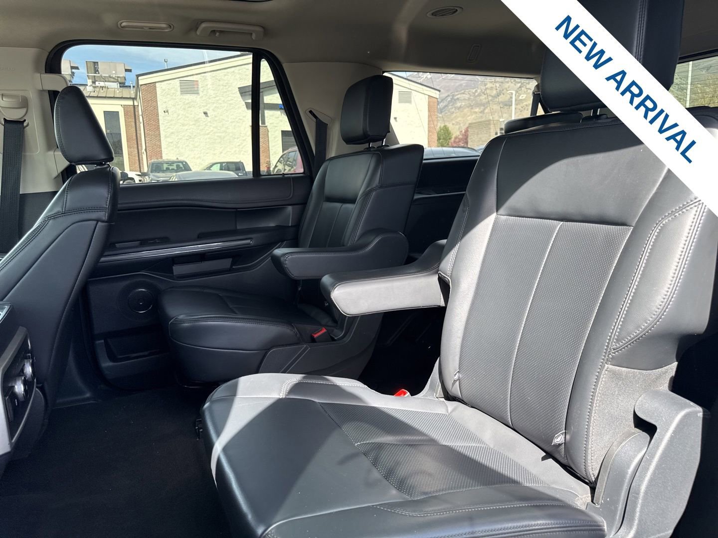 Used 2024 Ford Expedition Max XLT image 15