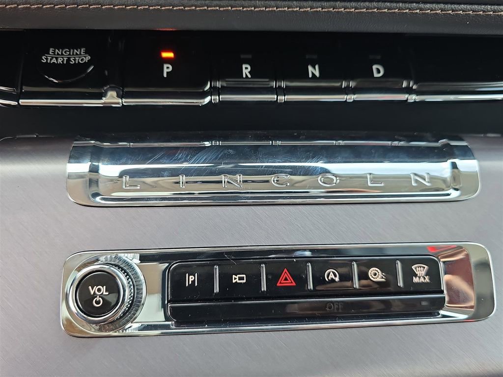 New 2025 Lincoln Aviator 2WD w/ Equipment Group 101A image 22