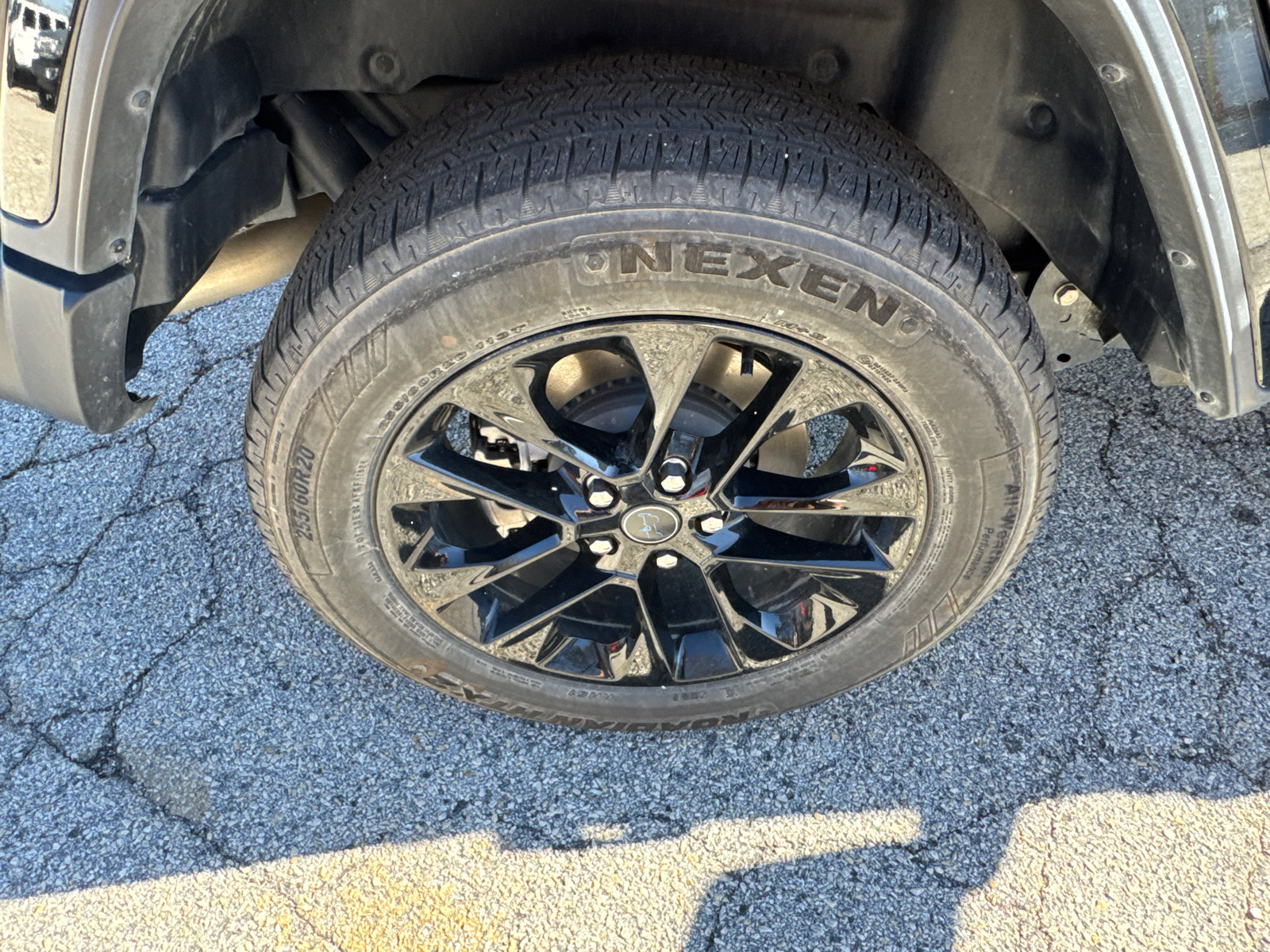 Used 2025 Jeep Wrangler Sahara w/ Safety Group image 17