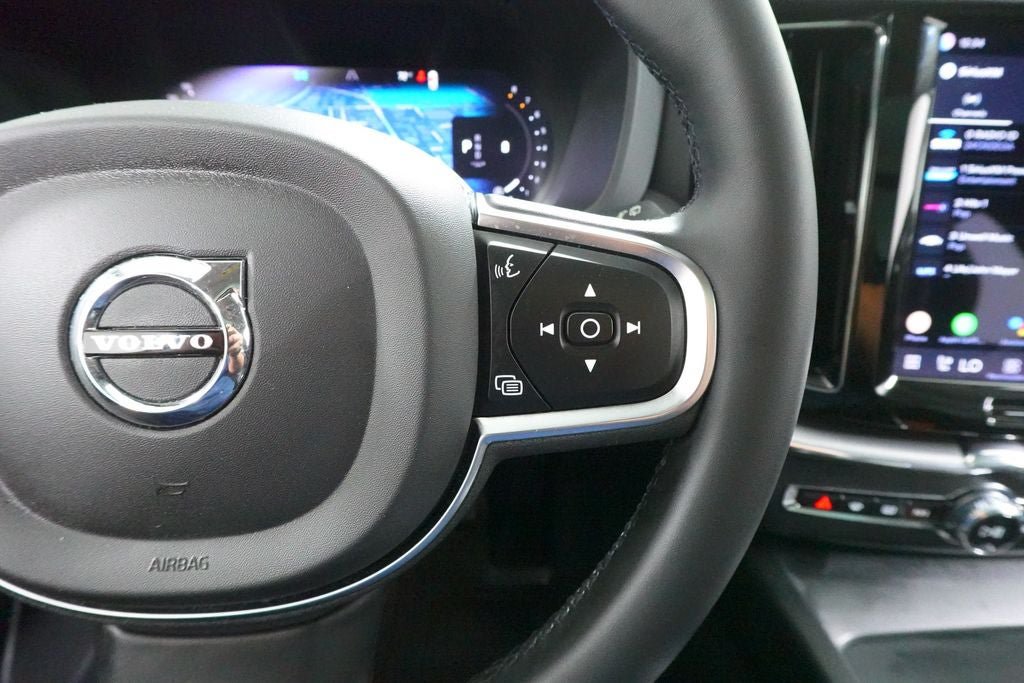 Used 2023 Volvo XC60 B5 Core w/ Climate Package AWD/4WD image 13