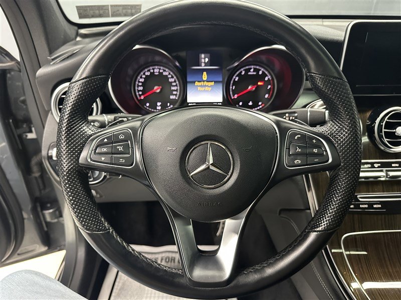 Used 2019 Mercedes-Benz GLC 300 4MATIC w/ AMG Line image 21