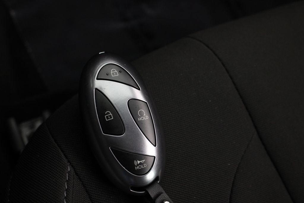 Certified 2026 Hyundai Elantra Sport FWD image 30