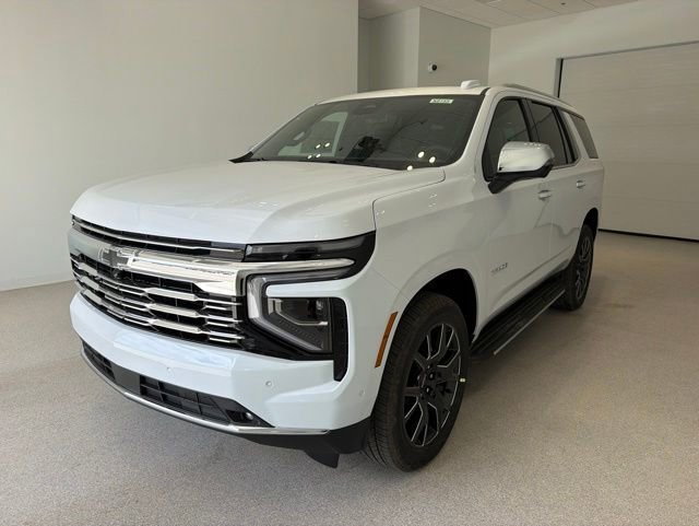 New 2026 Chevrolet Tahoe Premier w/ Sun And Tow Package AWD/4WD image 3
