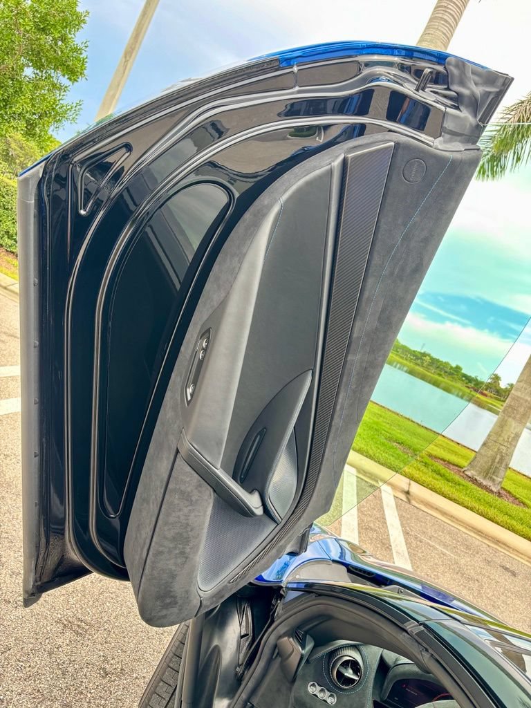Used 2022 McLaren 720S Spider RWD image 21