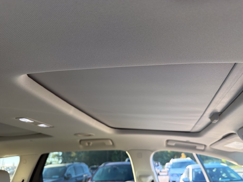 Used 2023 Buick Enclave Essence w/ Experience Buick Package FWD image 40