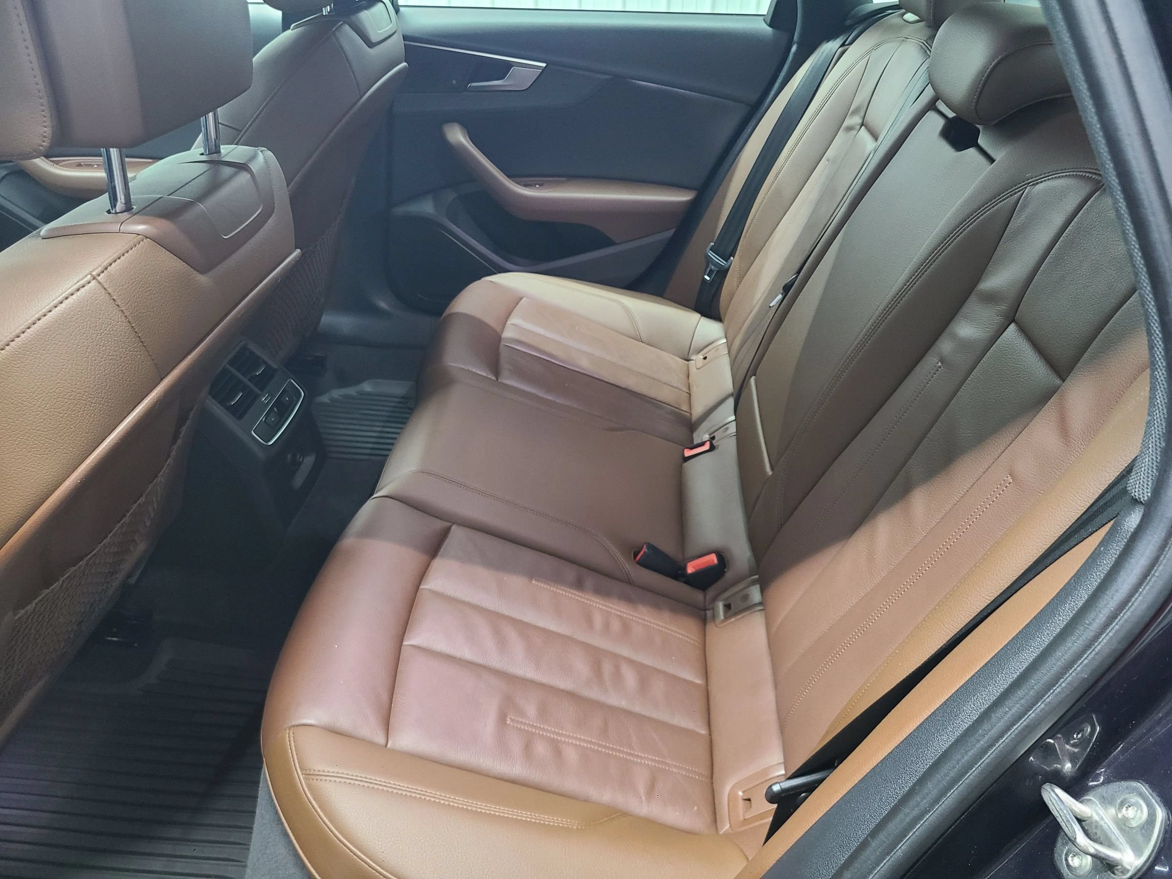 Used 2018 Audi A4 2.0T Ultra Premium w/ Convenience Package FWD image 39