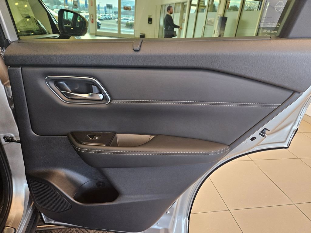 New 2026 Nissan Rogue Platinum w/ Tech Package image 29