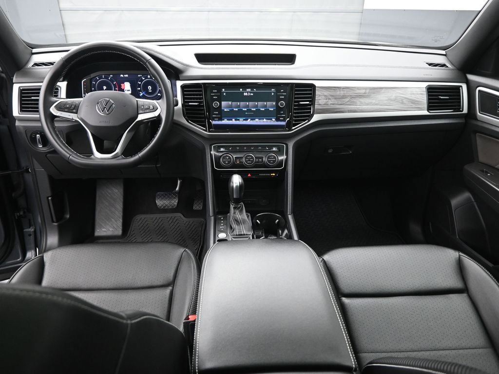 Used 2023 Volkswagen Atlas Cross Sport SE w/ Panoramic Sunroof Package image 21