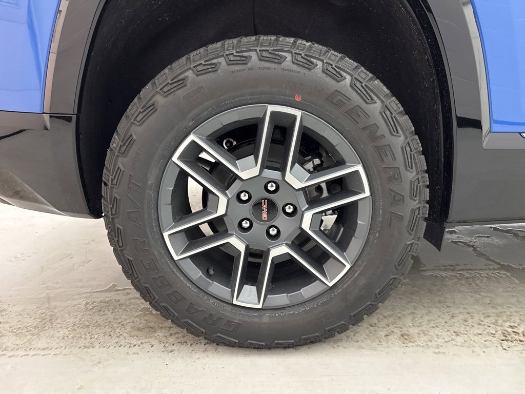 New 2026 GMC Terrain AT4 w/ Convenience Package III image 10