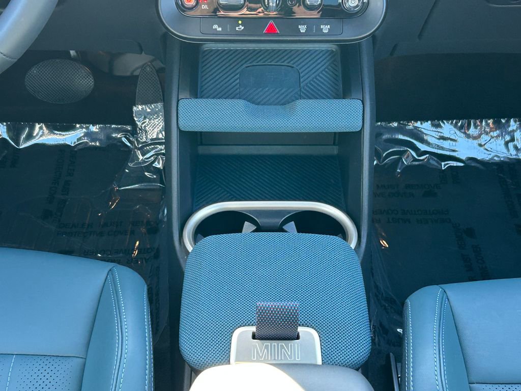Used 2025 MINI Cooper Countryman S w/ Comfort Package Max image 26