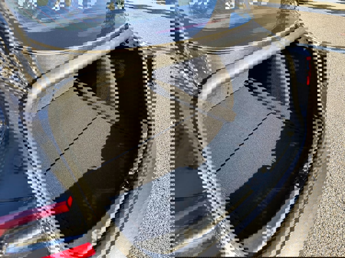 Used 2017 Tesla Model 3 Long Range image 21