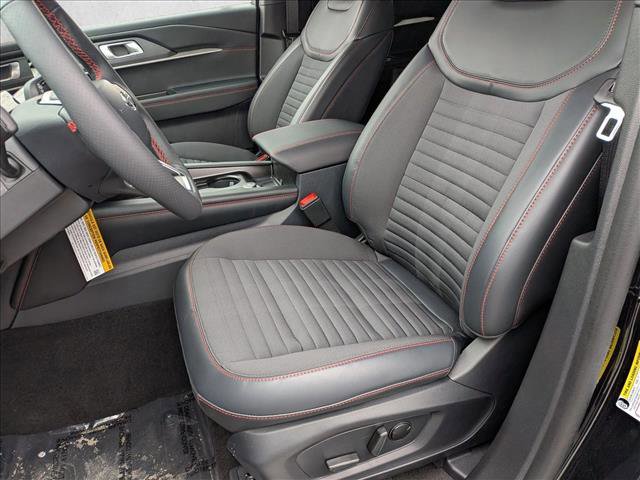 New 2026 Ford Explorer ST-Line w/ ST-Line Street Pack image 4