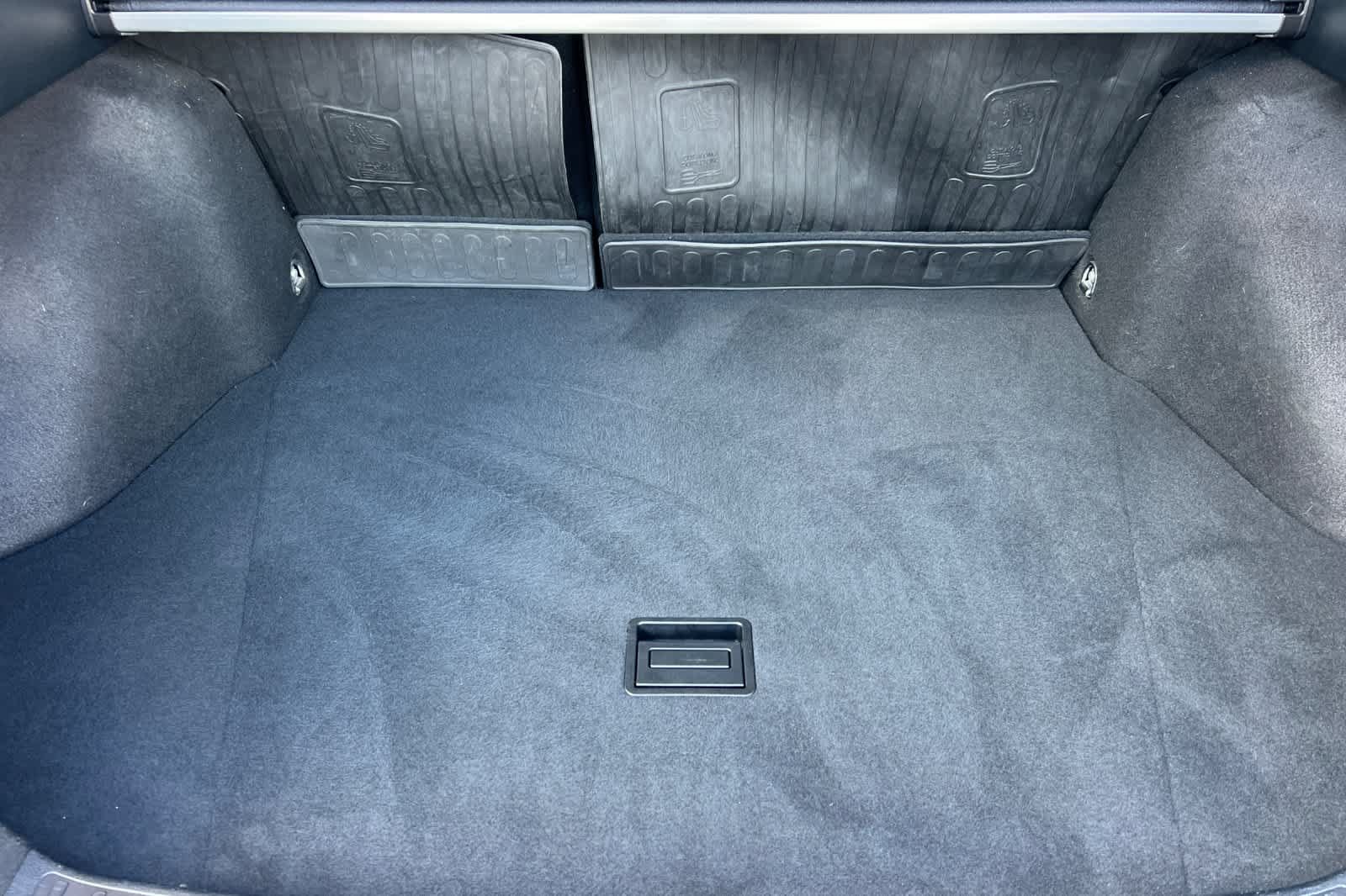 Certified 2022 Toyota Prius LE FWD image 15