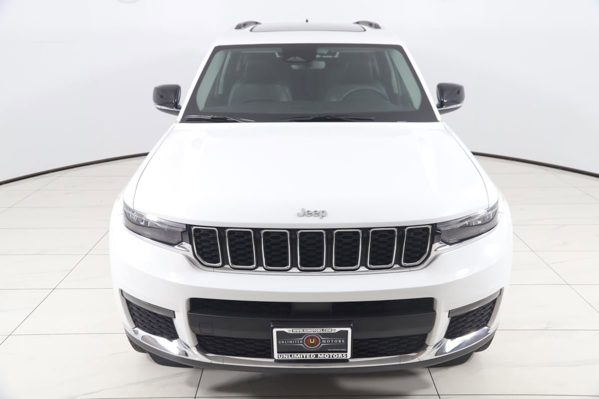 Used 2023 Jeep Grand Cherokee L Limited AWD/4WD image 57