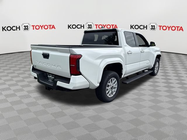 Certified 2025 Toyota Tacoma SR5 AWD/4WD image 8
