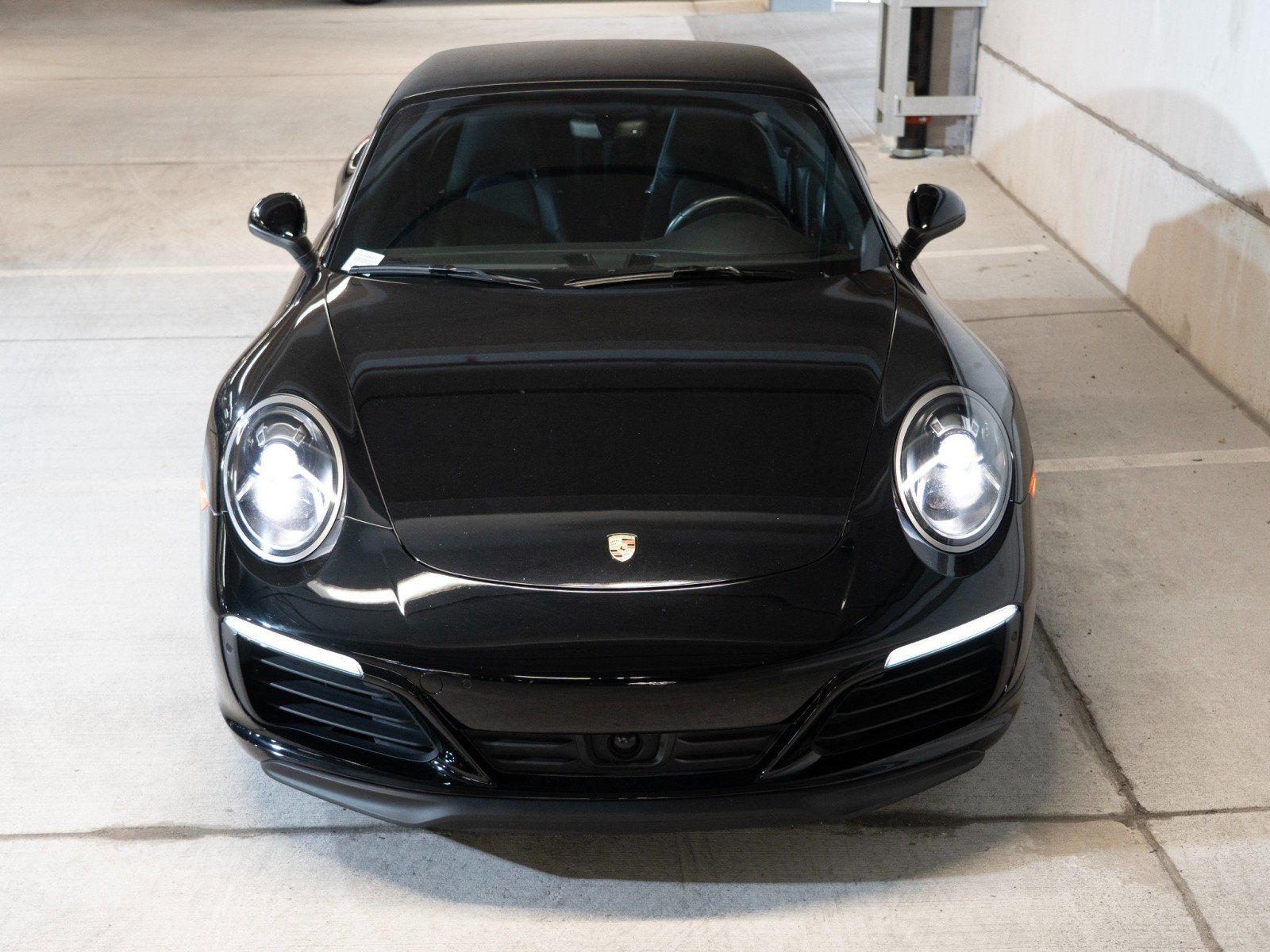 Certified 2018 Porsche 911 Targa 4 AWD/4WD image 6