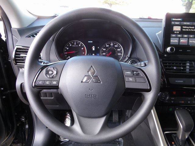 New 2024 Mitsubishi Eclipse Cross LE image 26