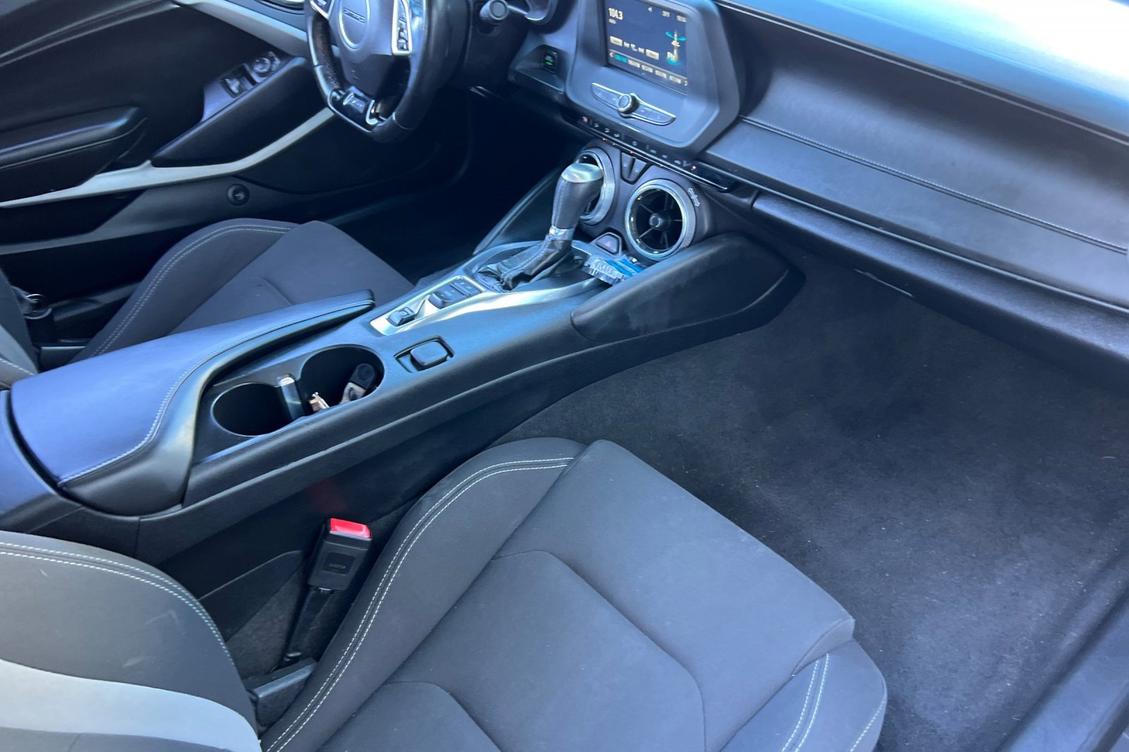 Used 2017 Chevrolet Camaro LT image 14