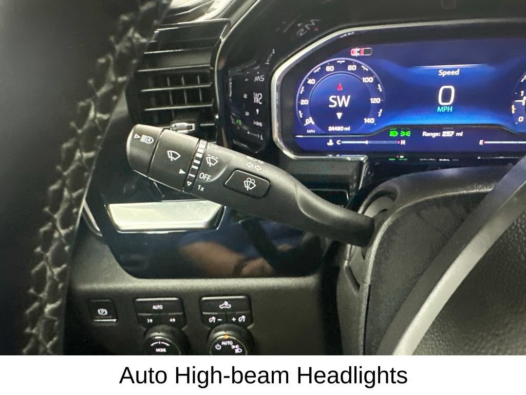 Used 2024 Chevrolet Silverado 1500 LT AWD/4WD image 42