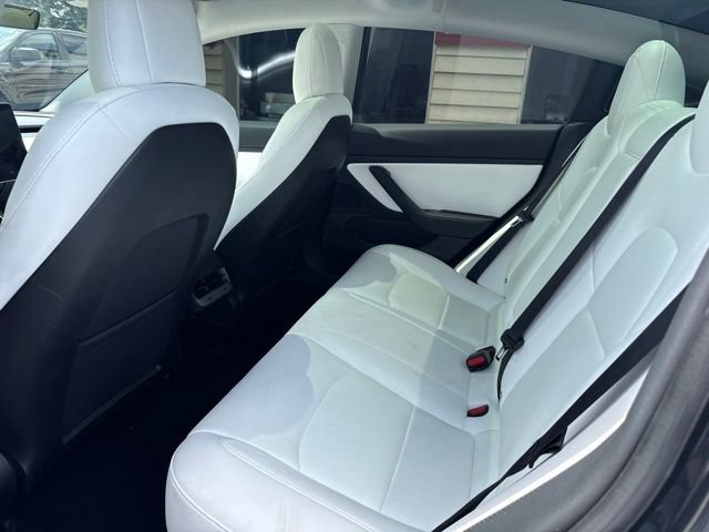 Used 2018 Tesla Model 3 Mid Range RWD image 17