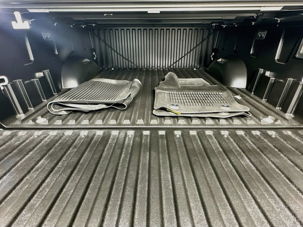 New 2026 Toyota Tundra Platinum AWD/4WD image 28
