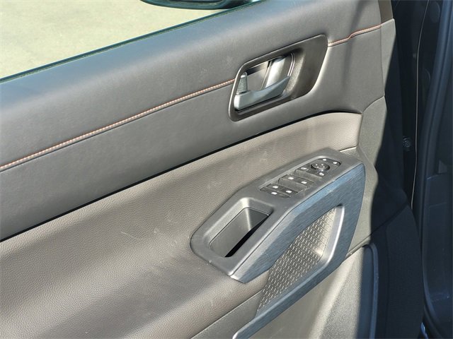 New 2025 Nissan Pathfinder Rock Creek image 8