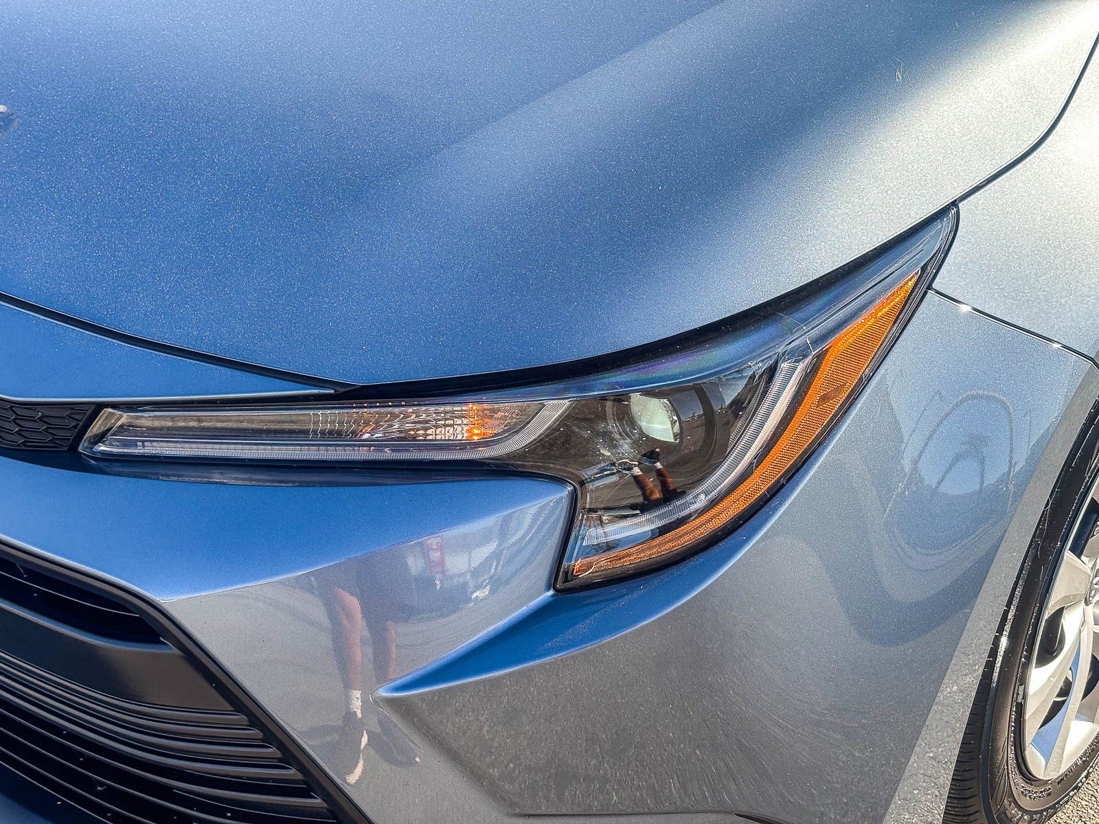 Certified 2025 Toyota Corolla LE FWD image 9