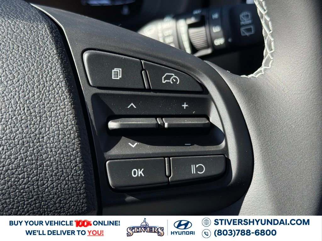 Certified 2025 Hyundai Venue Limited image 25