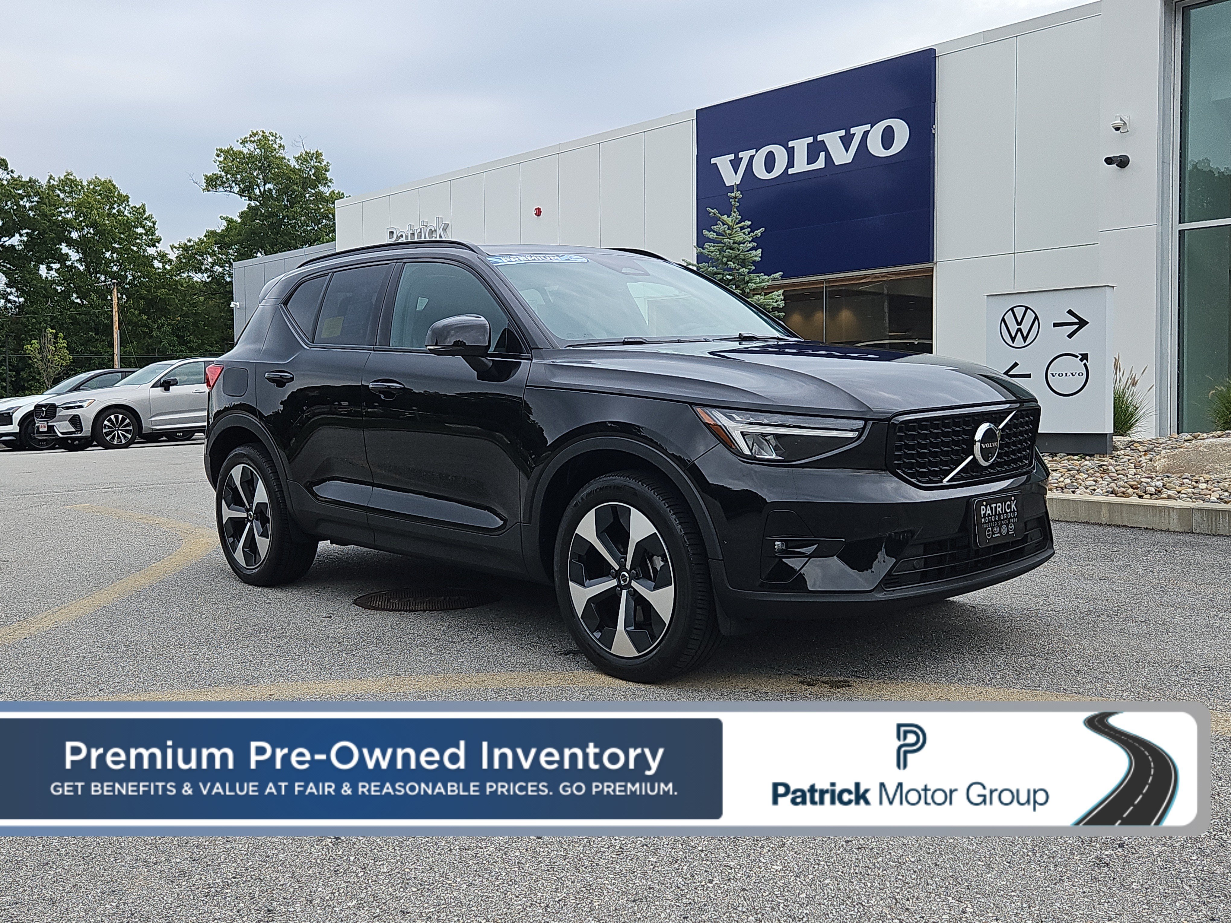 Used 2024 Volvo XC40 B5 Plus w/ Protection Package Premier AWD/4WD 360° Tour