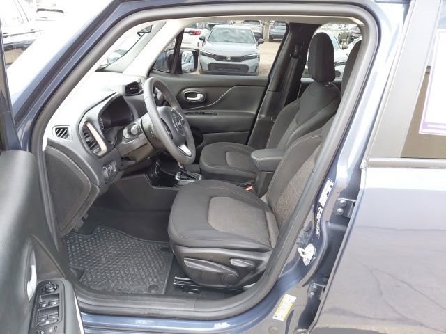 Used 2023 Jeep Renegade Latitude image 25