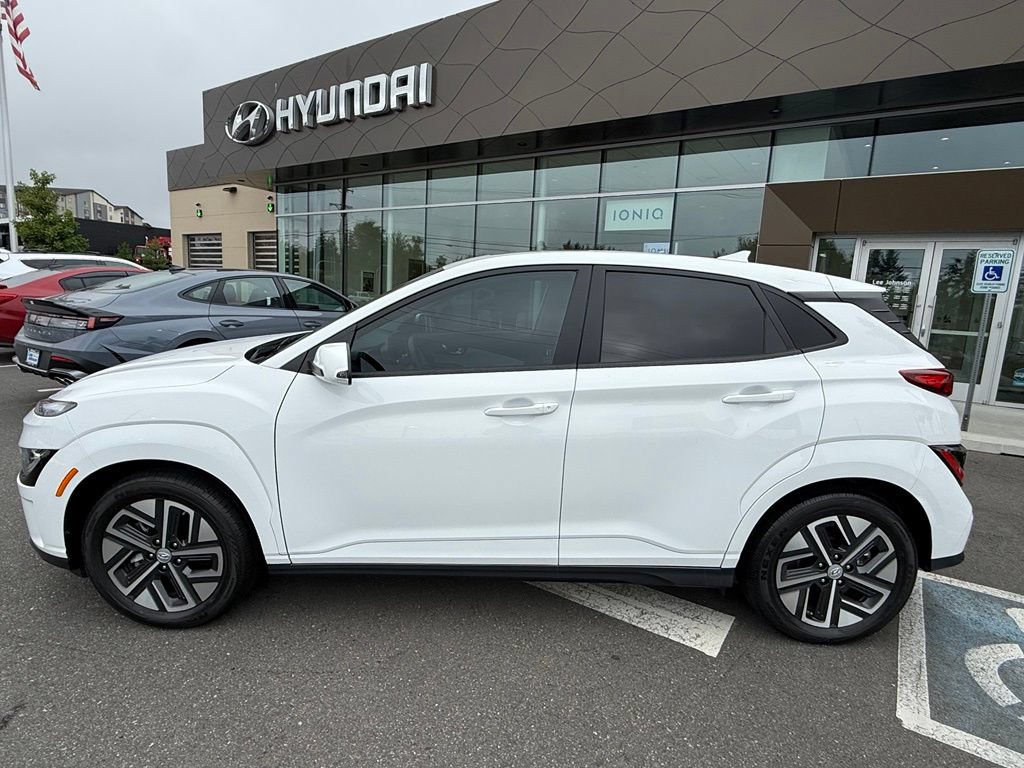 Certified 2023 Hyundai Kona Limited FWD image 2