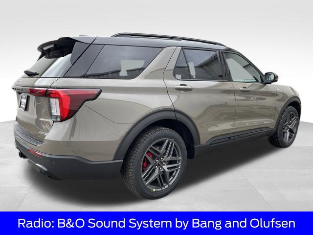 New 2026 Ford Explorer ST-Line w/ ST-Line Street Pack AWD/4WD image 6
